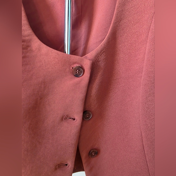 Rachel Rust Vest - Picture 4 of 4